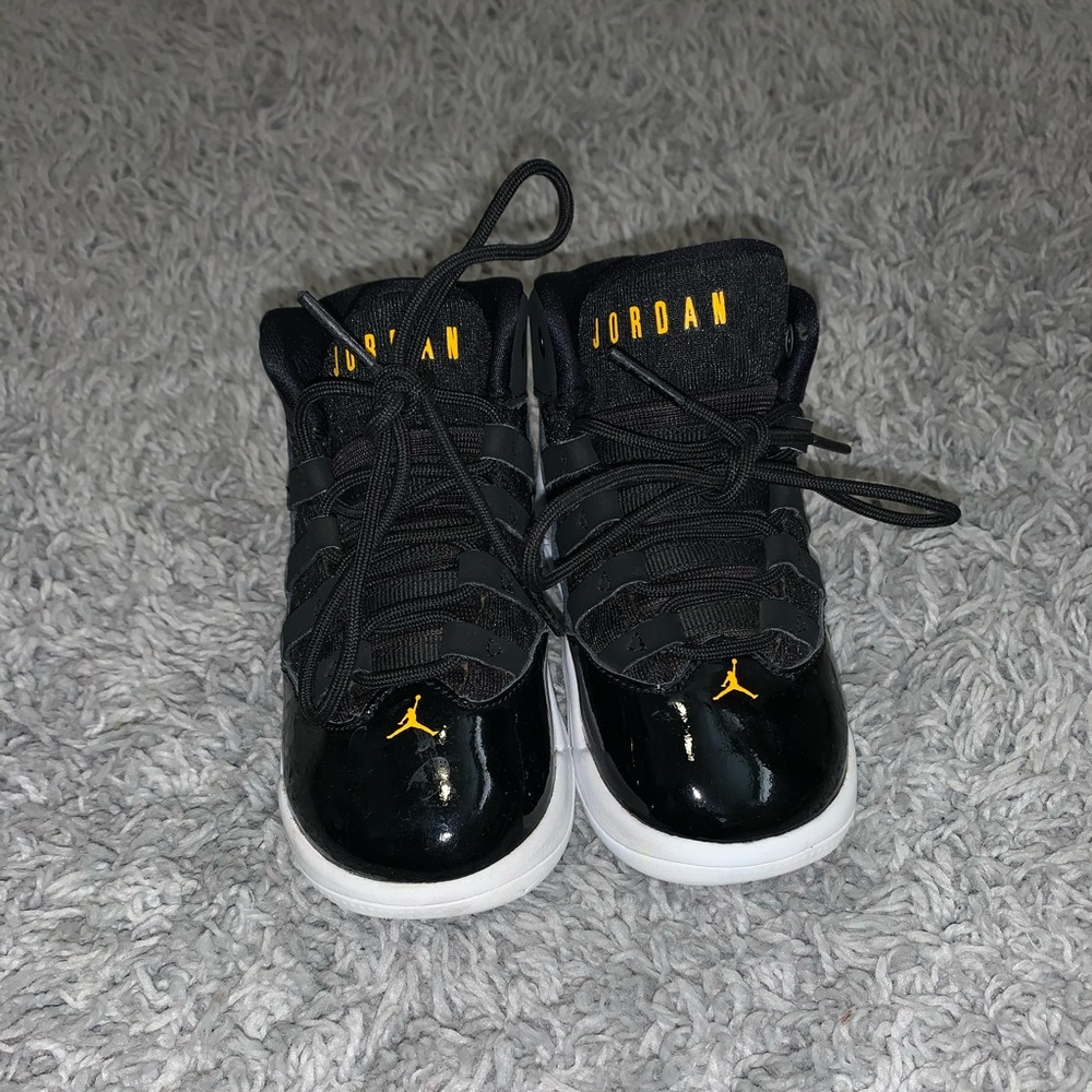 Nike Jordan Max Aura